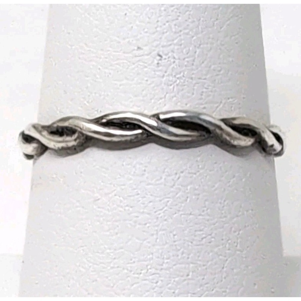 Vtg 925 Sterling Silver Twisted Rope Band Ring Stacking Approximate Size 8 Avon